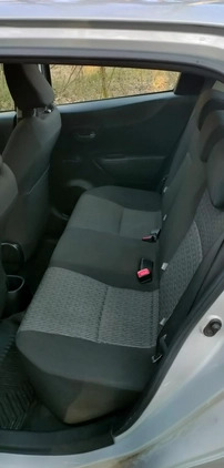 Toyota Yaris cena 35000 przebieg: 103000, rok produkcji 2013 z Pińczów małe 232